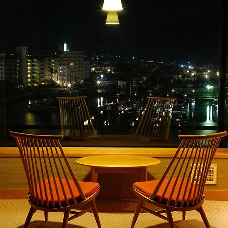 Hotel Awaji Yumesenkei Sumoto Habitación foto