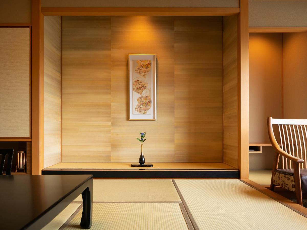 Hotel Awaji Yumesenkei Sumoto Exterior foto