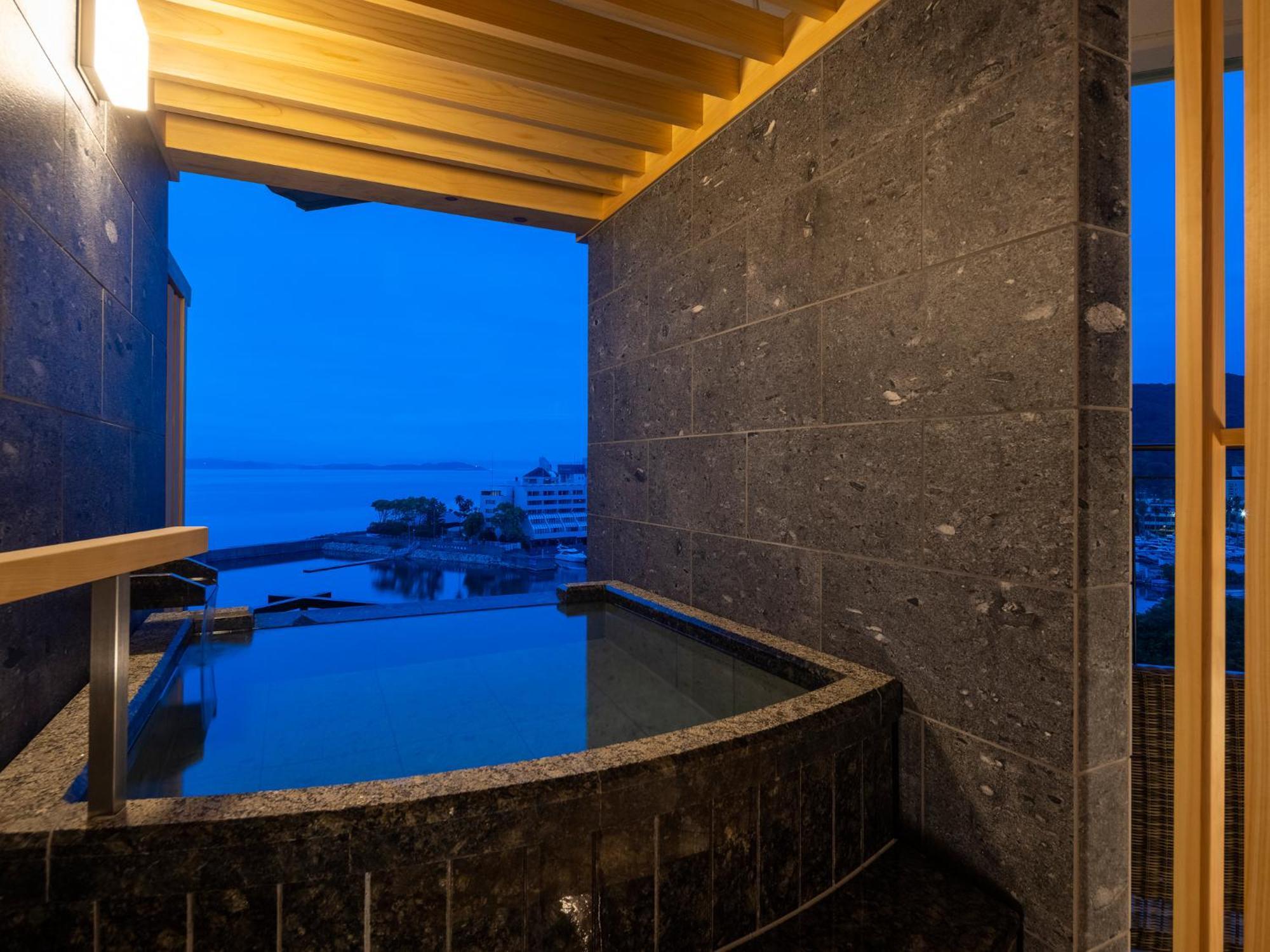 Hotel Awaji Yumesenkei Sumoto Habitación foto
